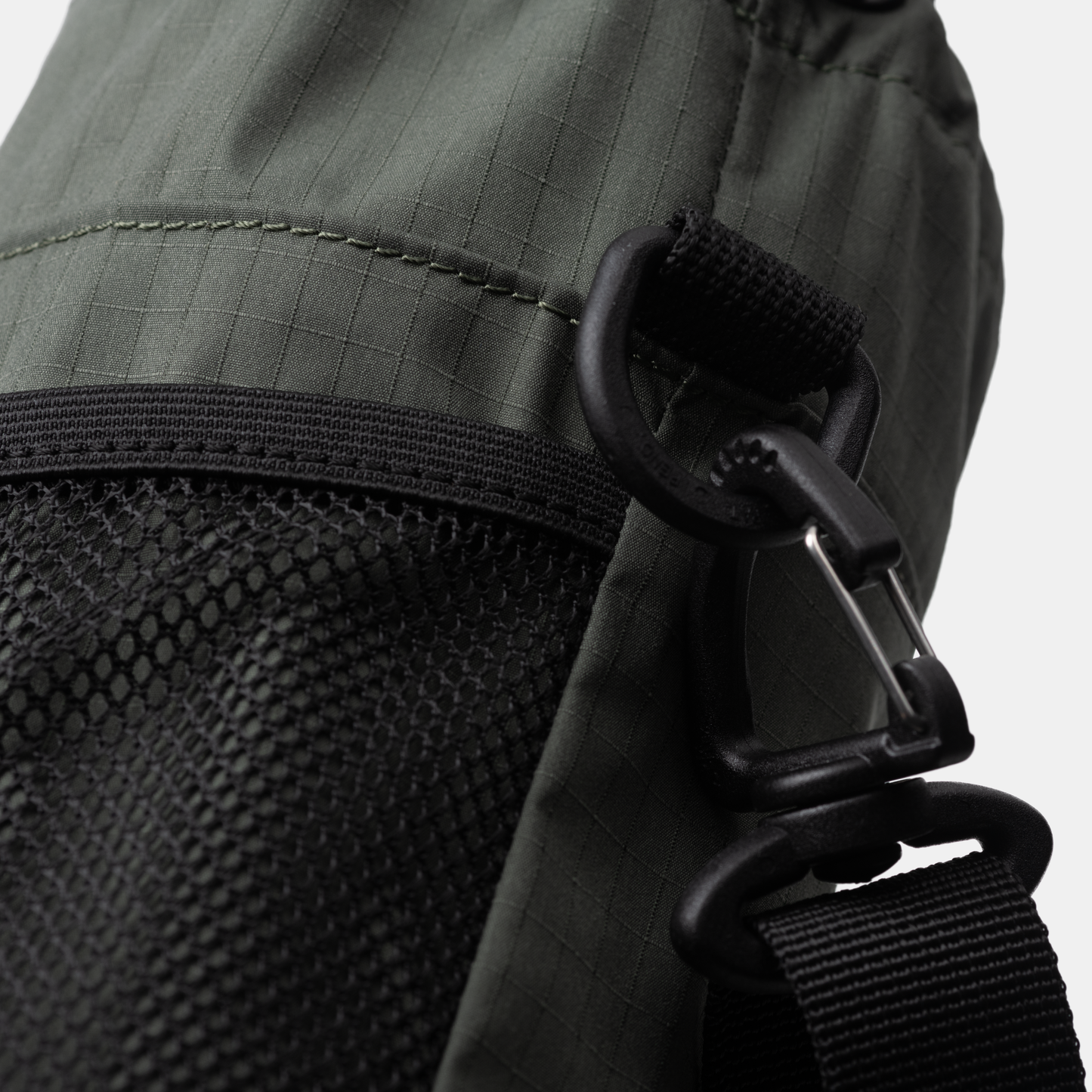 Carhartt WIP Helix Irwin Bag  - Opuntia / Pale Olive
